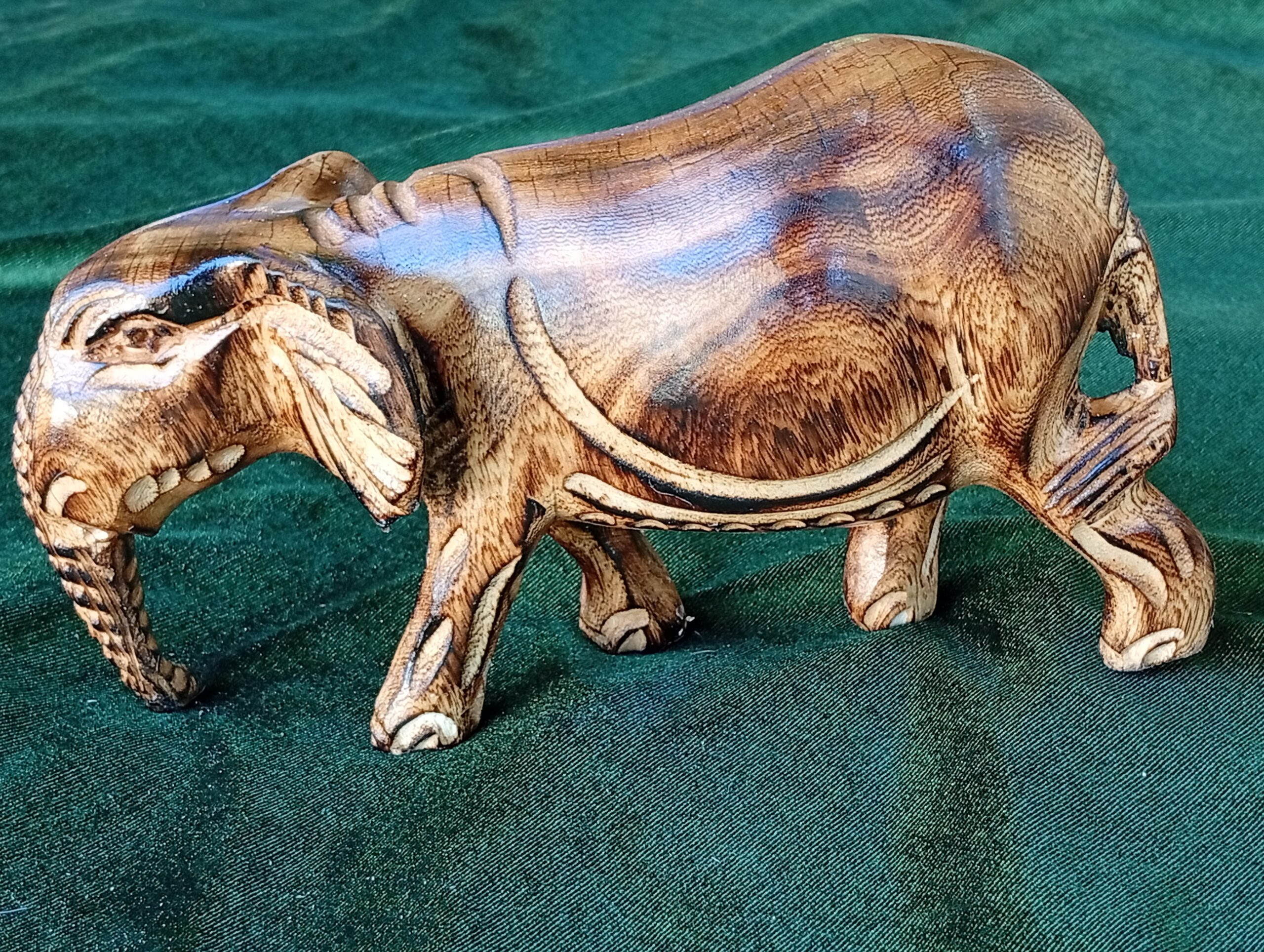 Wood-Curved Animals/Sculpures - Image 5