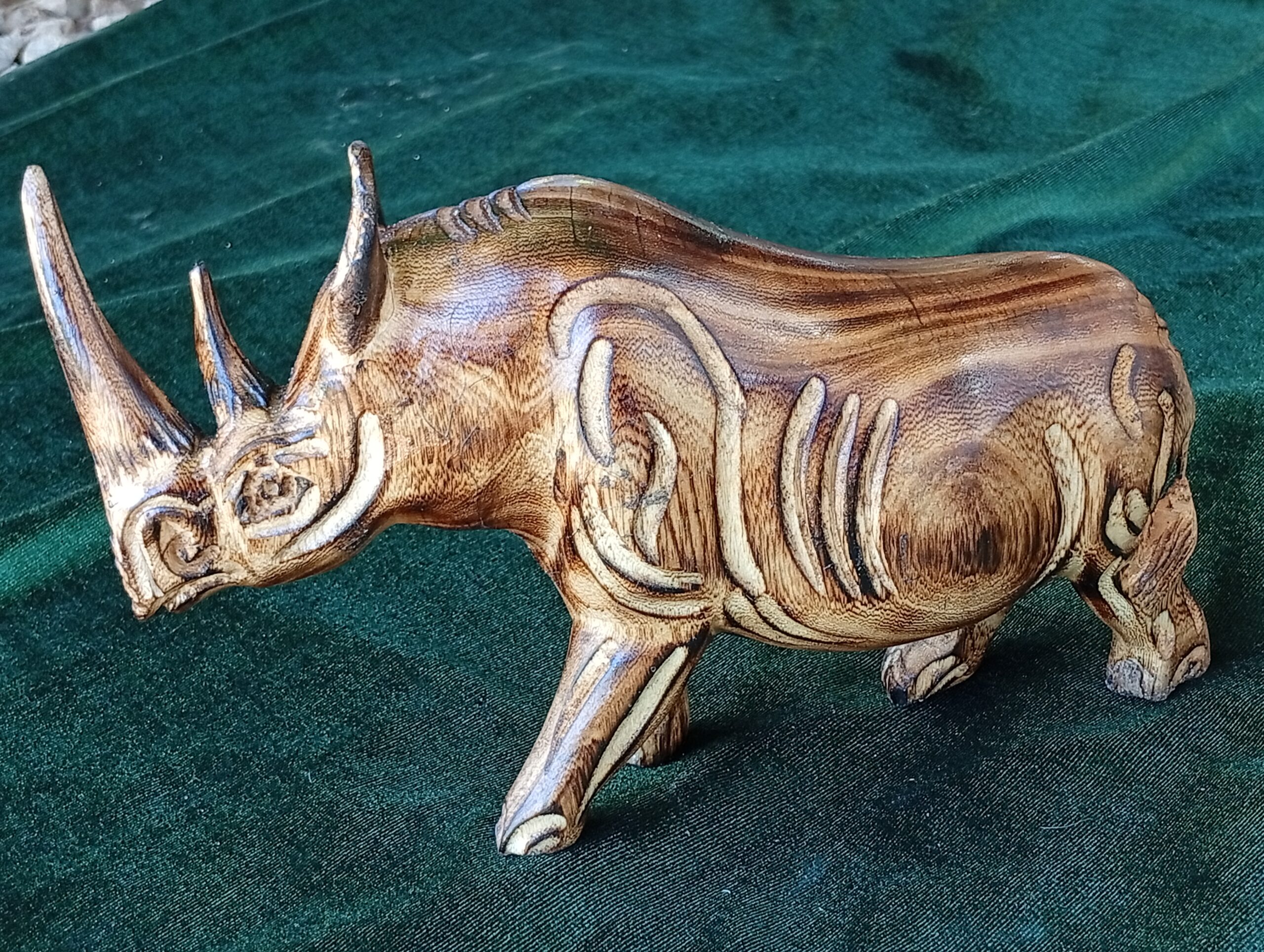 Wood-Curved Animals/Sculpures - Image 4