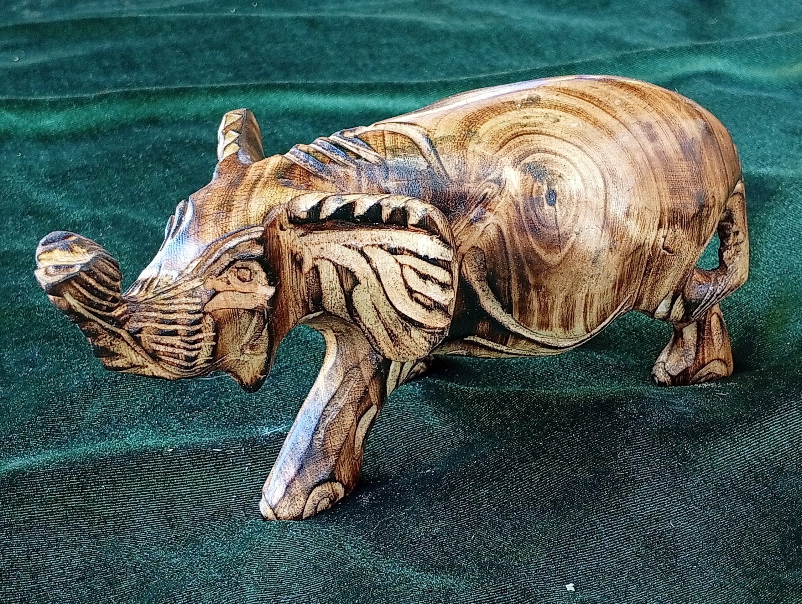 Wood-Curved Animals/Sculpures - Image 3